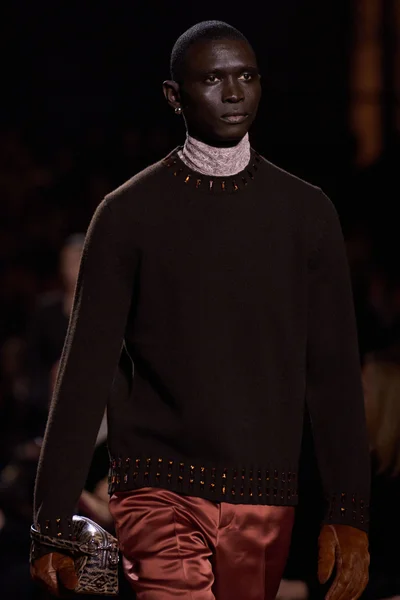 Look 101